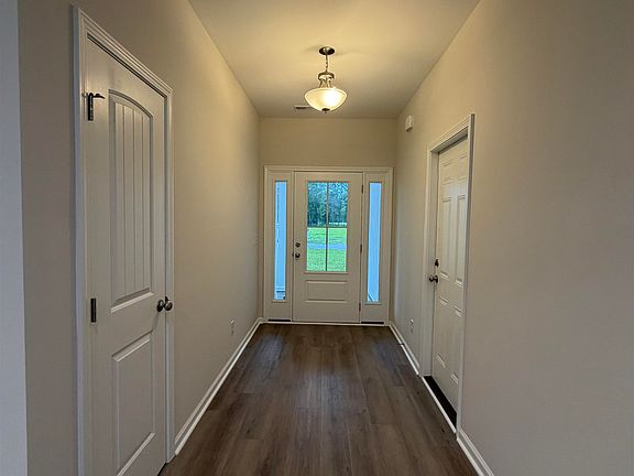 2nd image of 117 Toanki Ln