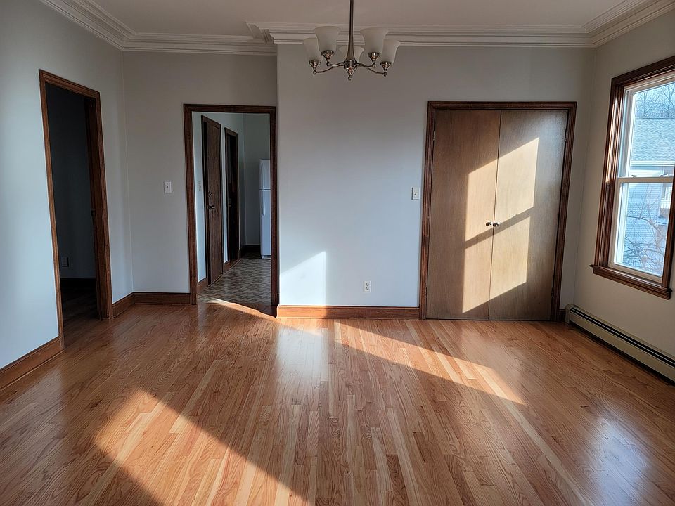 40 South St Pawtucket RI Zillow