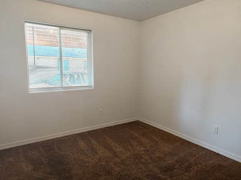 913 S Wardwell Ave #B — Photo 13