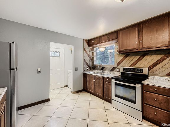 5th image of 303 Hall Road