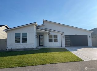 2011 Lightning Ln, Wenatchee, WA 98801