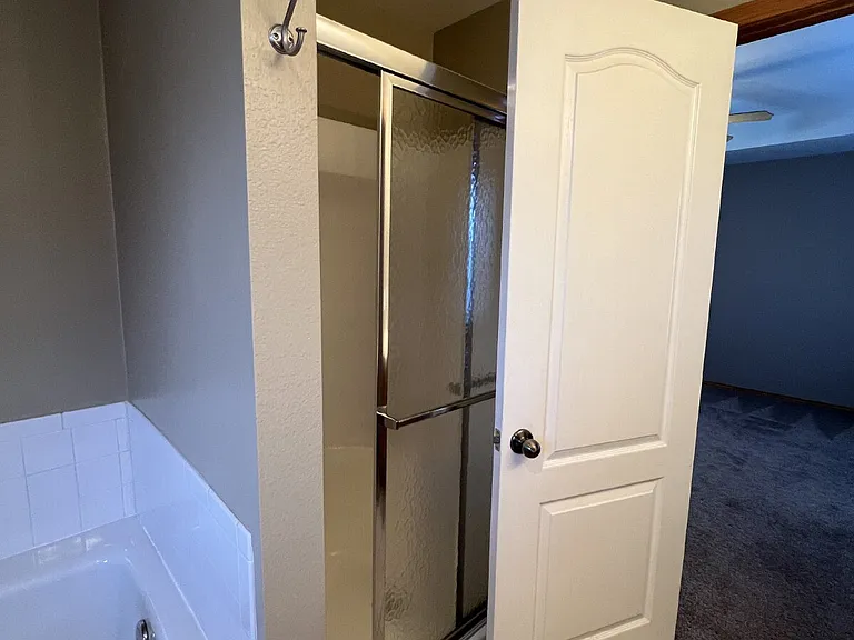 161 Shadowview Dr — Photo 30