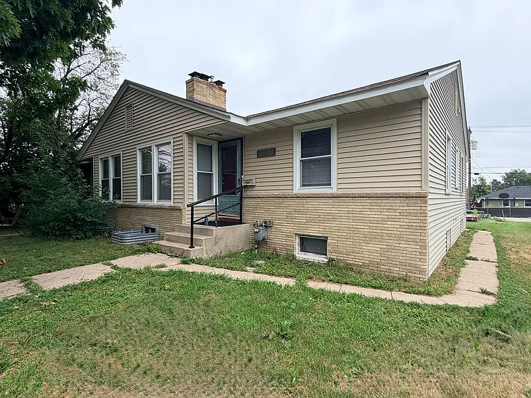 6109 Penn Ave S — Photo 1