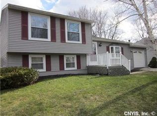 4156 Torrey Ln, Liverpool, NY 13090