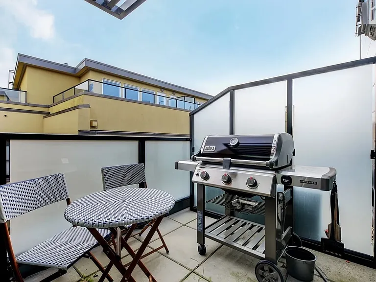595 Pandora Ave #404 — Photo 18