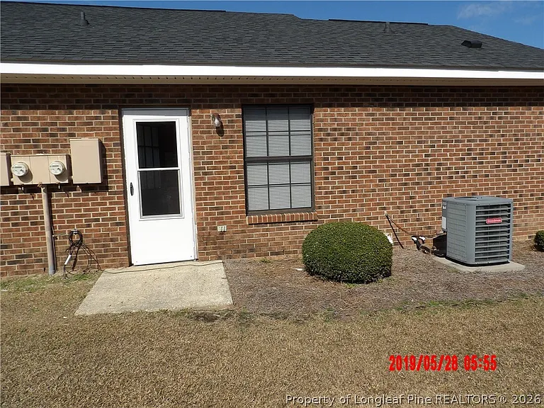 4883 Fogarty Dr — Photo 8