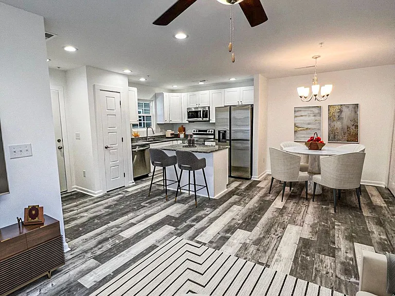 1191 Charter Dr — Photo 2