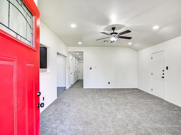 3rd image of 2702 Alma Dr Unit B