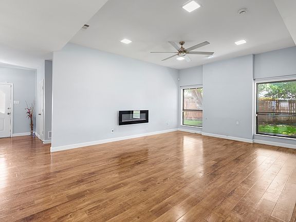 4th image of 4017 Timberidge Dr