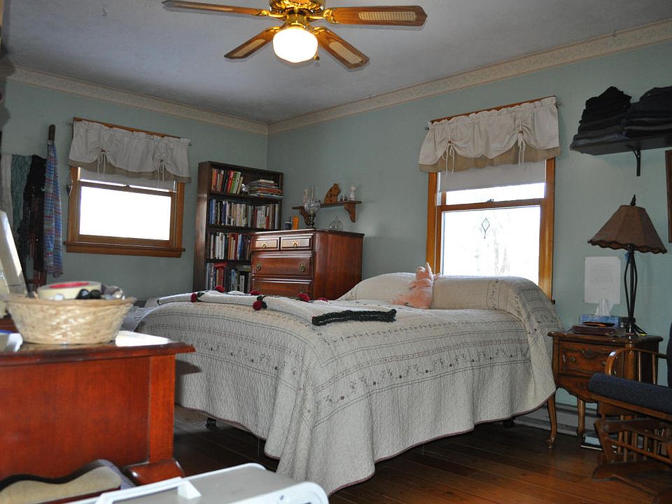 1st image of 9 Lenape Dr
