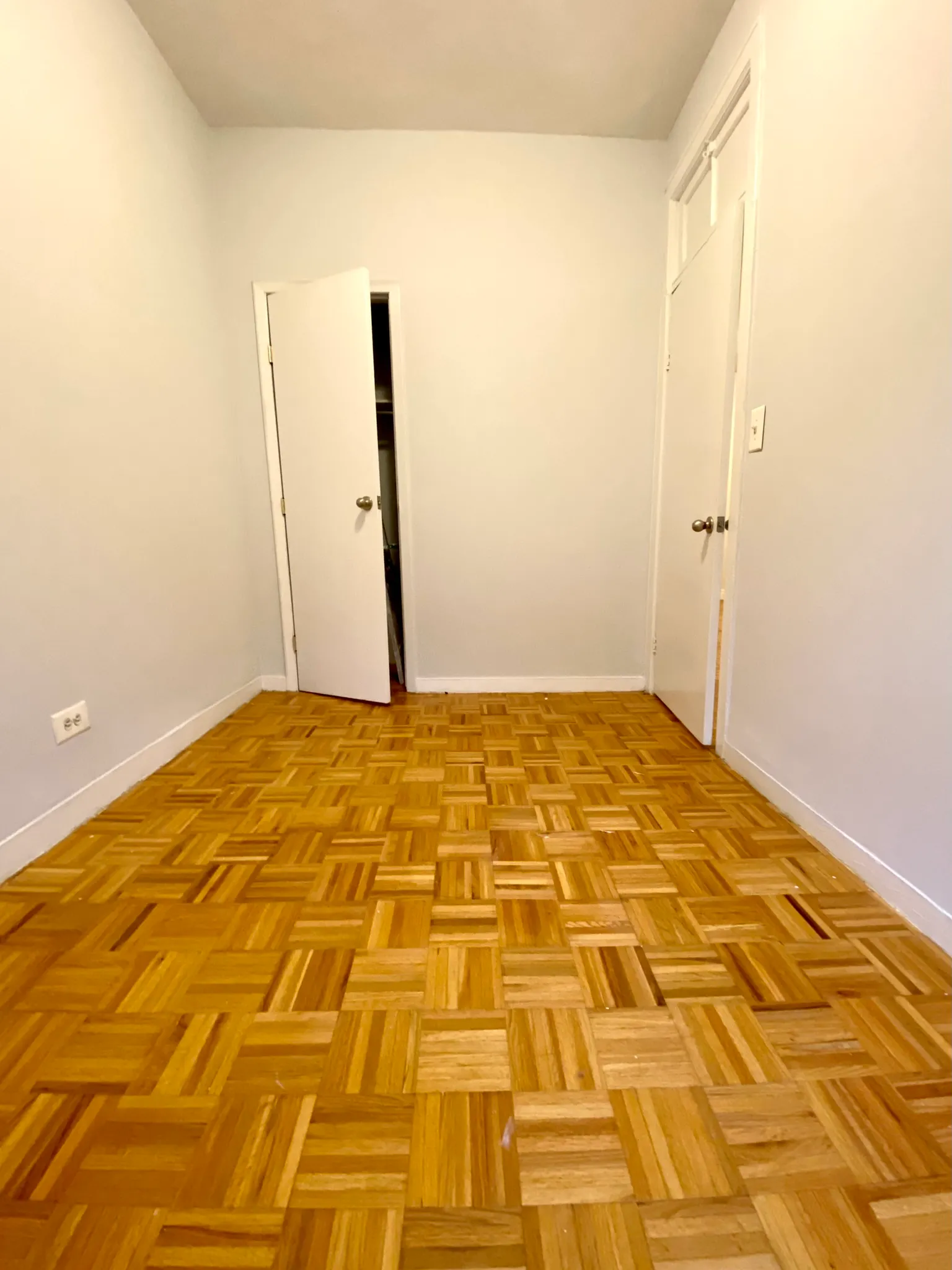 apartamento 5冊セット 151 East 83rd Street #5GH in Upper East Side, Manhattan