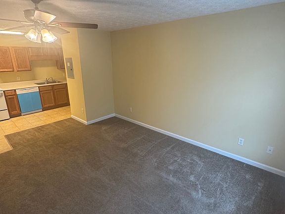 3rd image of 149 Katie Ln #149