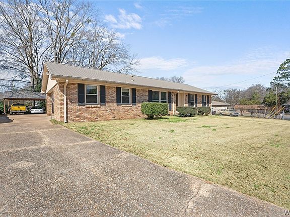 3rd image of 3816 3rd Ave