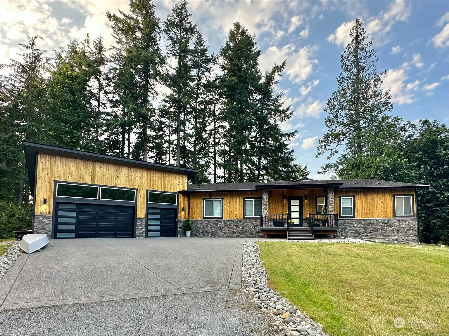 4123 Preserve Drive photo 1