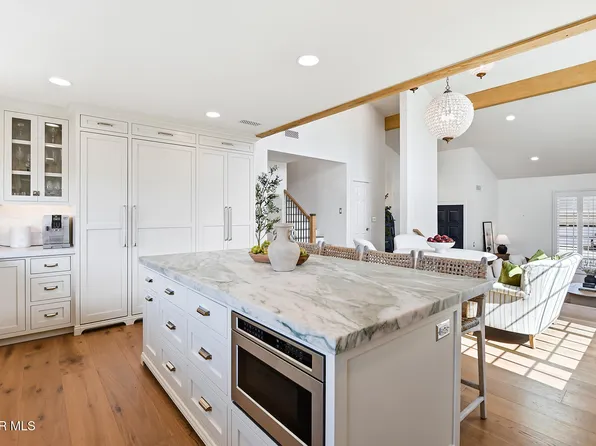 1944 Stonesgate St, Westlake Village, CA 91361