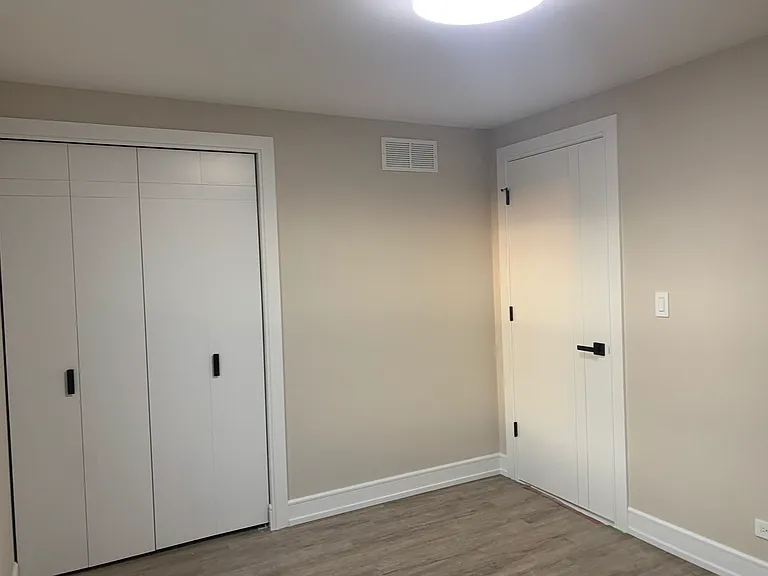 1815 Williamsburg Dr — Photo 16