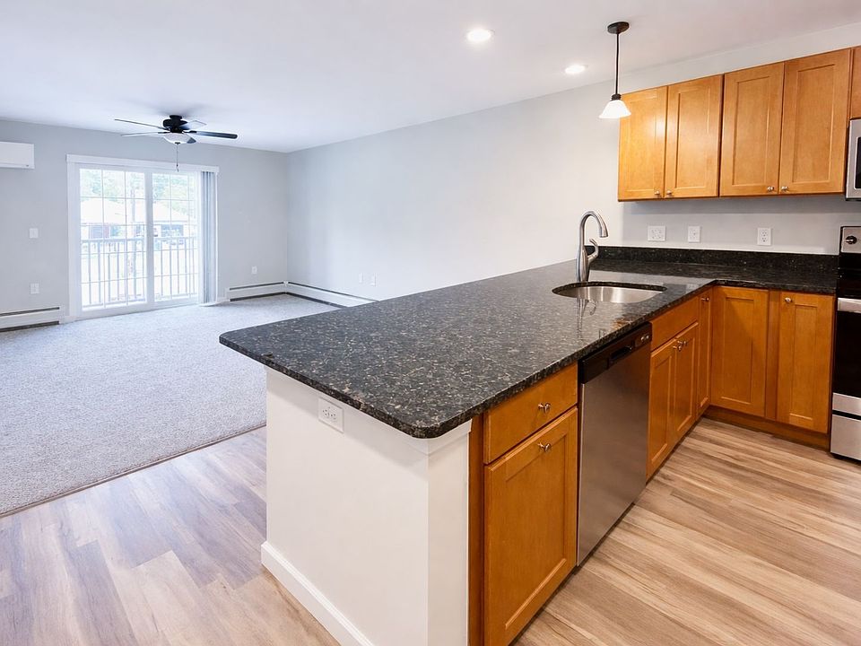 1st image of 21 Pinecrest Dr #303