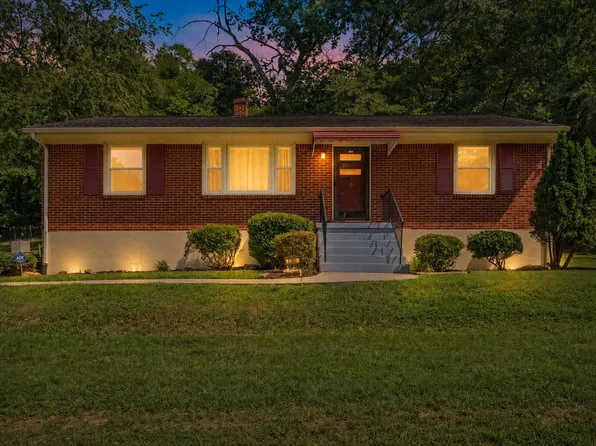 3326 Manassas Dr, Roanoke, VA 24018