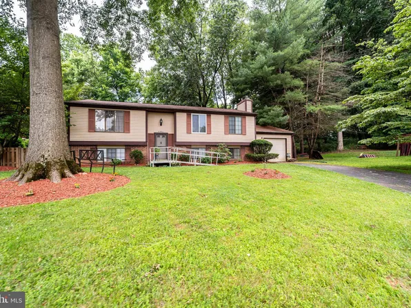 1401 Rossiter Ct, Silver Spring, MD 20905