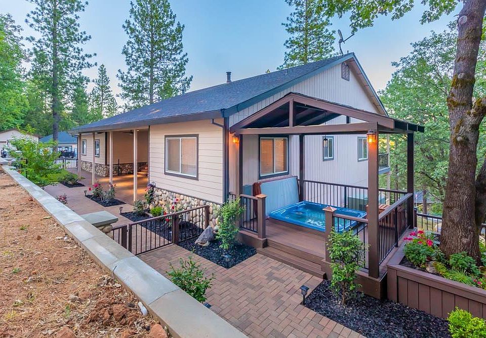 1st image of 20647 Birchwood Dr