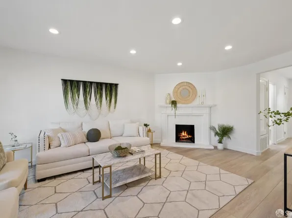 1607 44th Ave, San Francisco, CA 94122