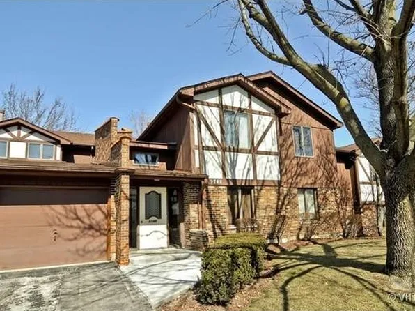 9748 Mill Dr E #2L18, Palos Park, IL 60464