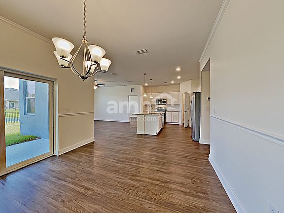 5th image of 316 Pine Terrace Dr