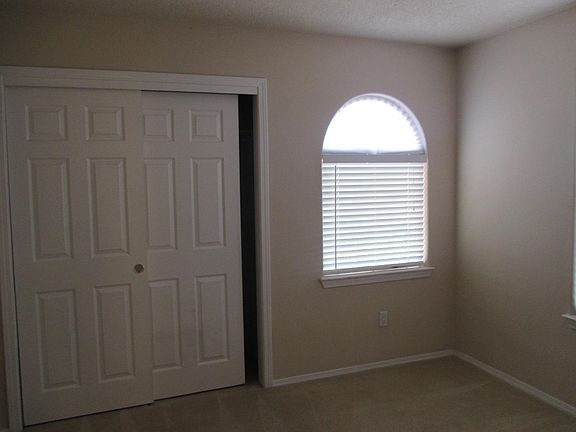 5th image of 4828 McNary Ct NW