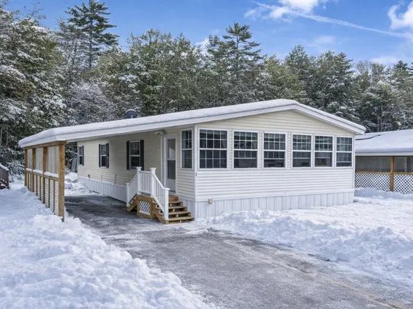62 Village Drive, Lewiston, ME 04240