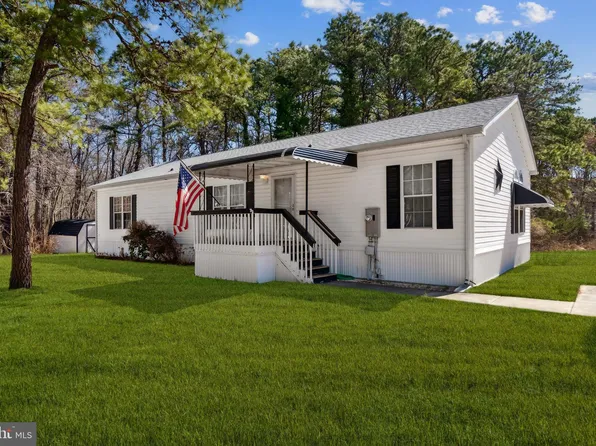 14 Skyline Dr, Sicklerville, NJ 08081