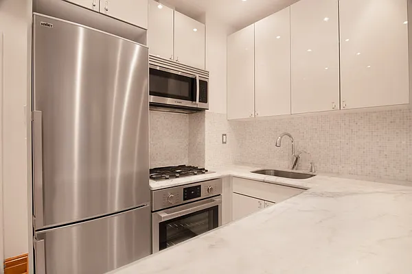 Rented by WAM Partners - William Moses Co. | media 21