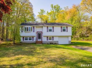 15 Beechcrest Drive, East Hampton, CT 06424