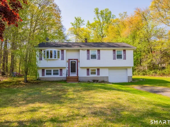 15 Beechcrest Drive, East Hampton, CT 06424