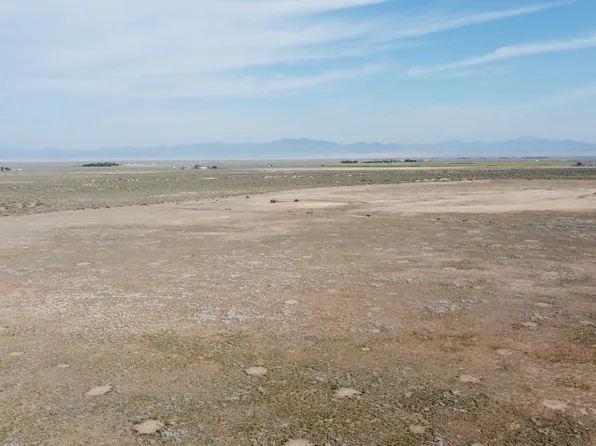 On 4000 N East Of W #1600, Beryl, UT 84714