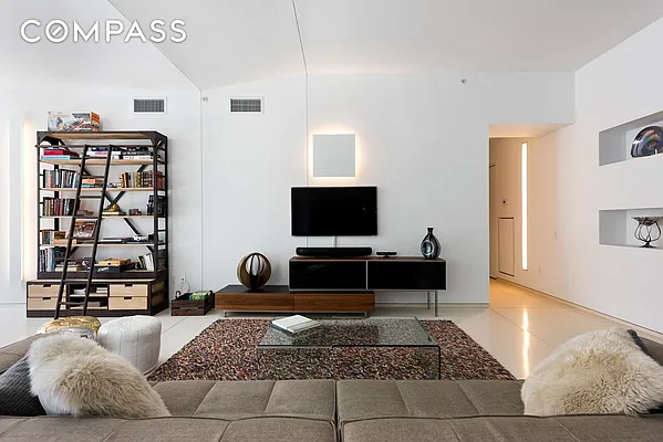 Rented by Compass | media 15