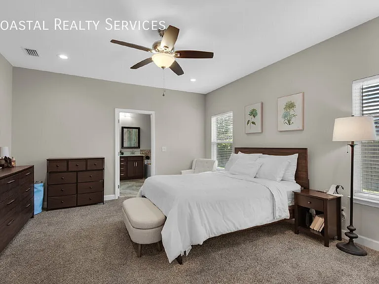66 Brenda Ln — Photo 13