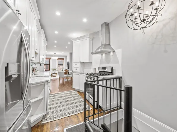 297 Pavonia Avenue image 13 of 30