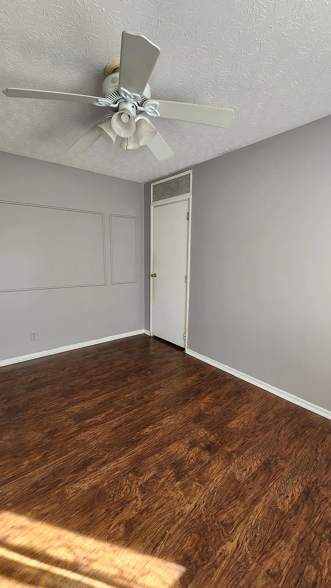 Dining room - 6747 Rocky Den Rd