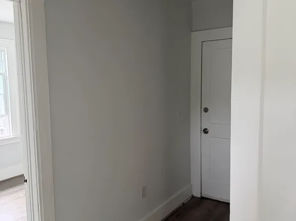 257 W Hazel St #3, New Haven, CT 06511