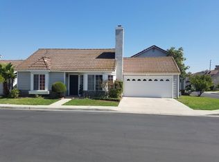 329 Brewster Cmn, Santa Ana, CA 92704