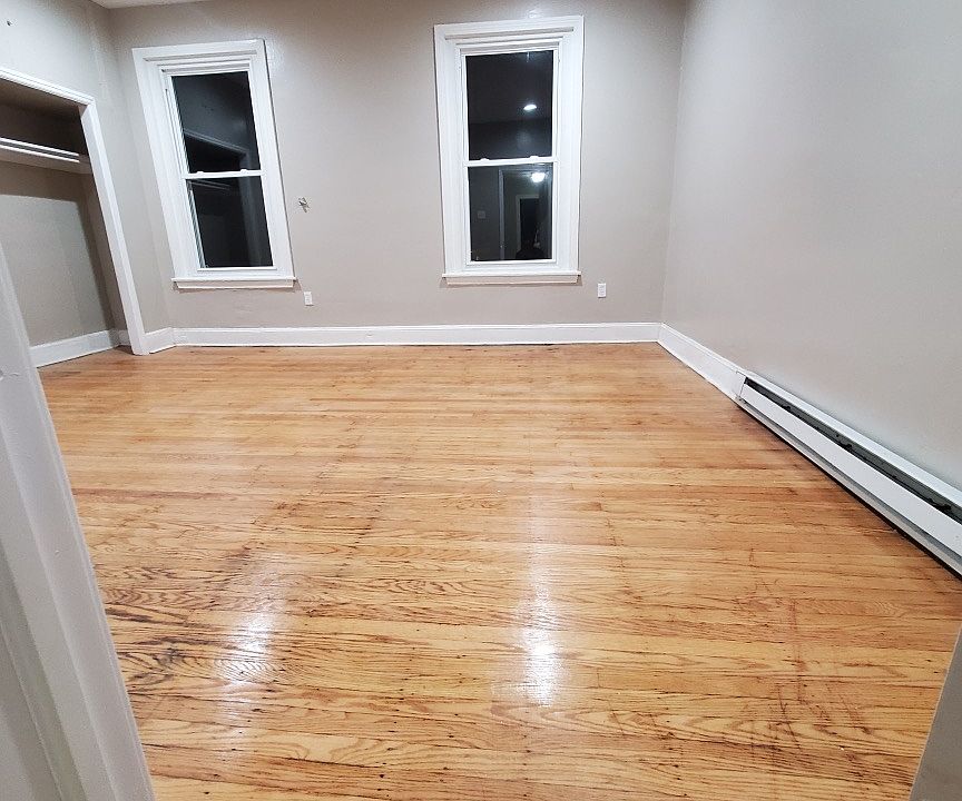 2nd image of 2401-07 N 27th St
