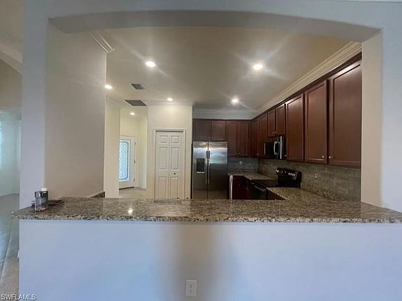 5th image of 2035 Wellington ST