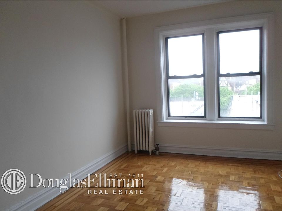 1st image of 3725 81st St #6/F