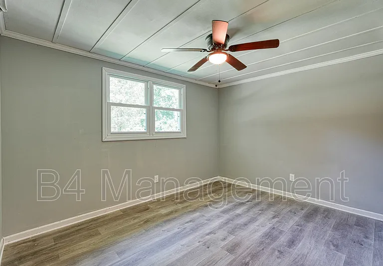 168 Cherokee Cir #2 — Photo 15