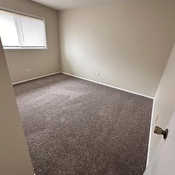 6128 Cooper Chapel Rd — Photo 5