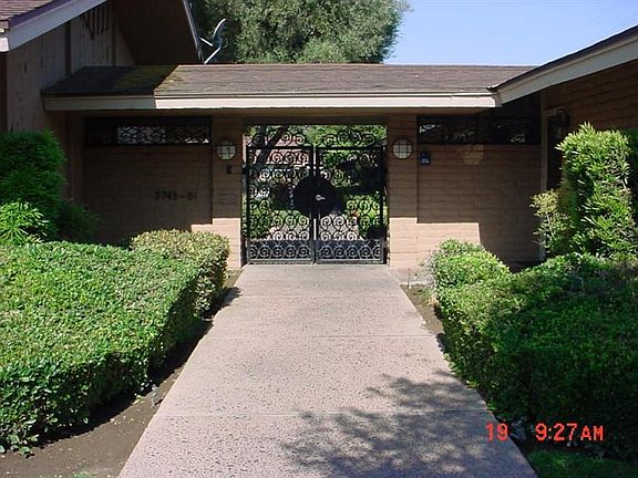 3rd image of 3749 N Fruit Ave APT B