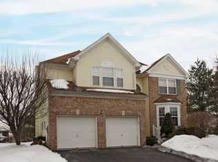 9 Aaron Ct, Bridgewater, NJ 08807