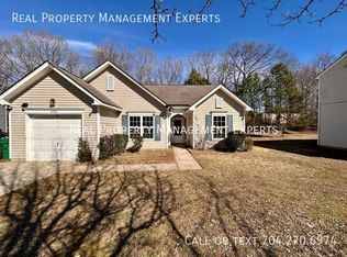 4026 Far West Dr, Charlotte, NC 28269