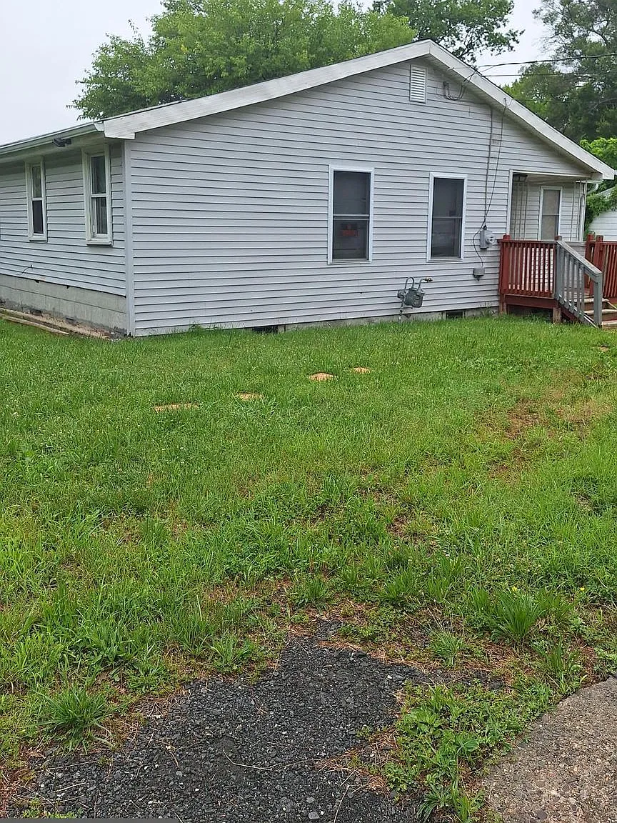 2 bed, 1000 sqft, $1,650 — Photo 1