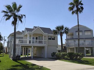 4115 Campeche Cir, Galveston, TX 77554